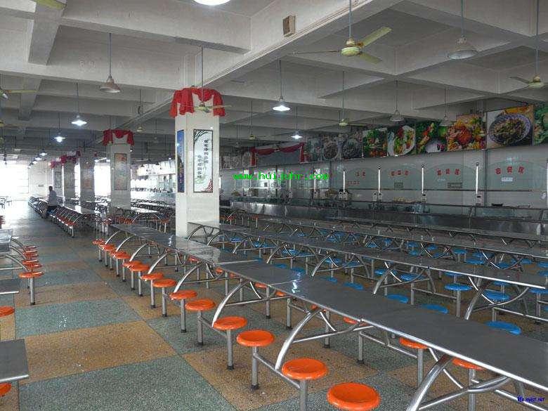 食堂承包應(yīng)該怎么做才合格？